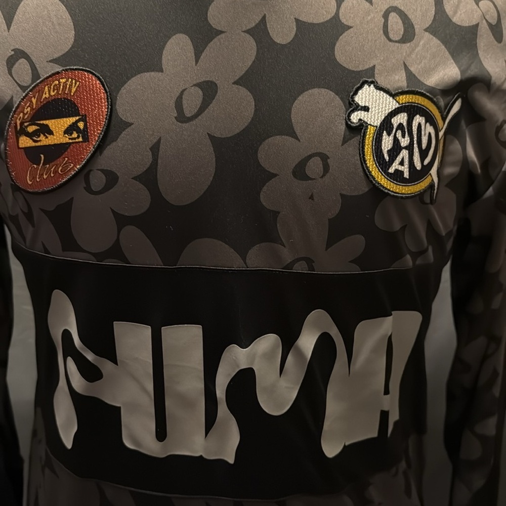 Puma Men's Black and Gray Floral Jersey - Picture 2 of 8